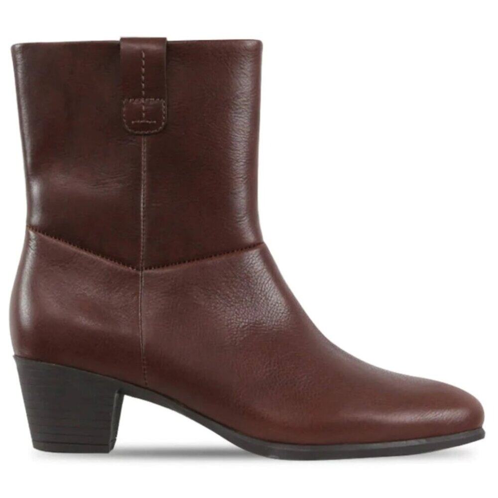Munro Tyler Western Bootie Size 8.5N